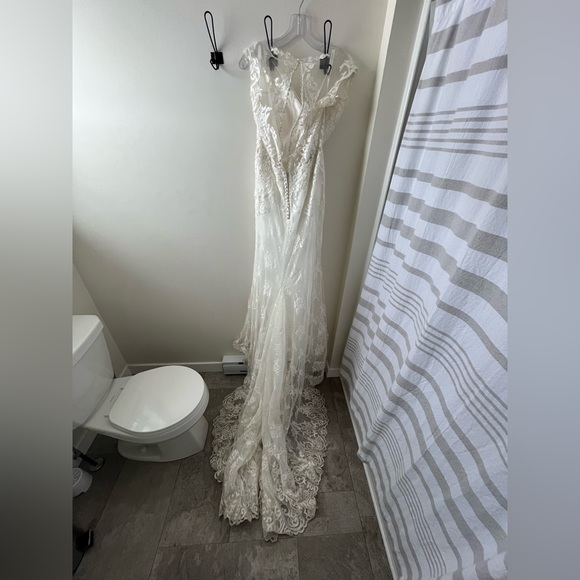 Ella Rosa Wedding Gown UNALTERED - Picture 9 of 10